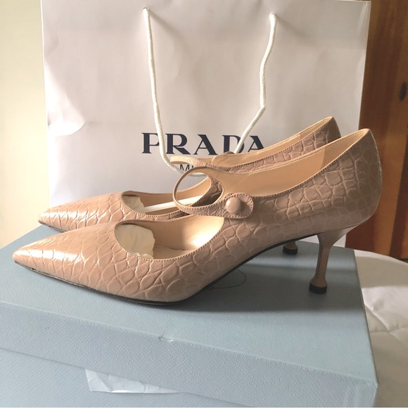 Vara 30 Croc-Embossed Leather Pumps main image 1